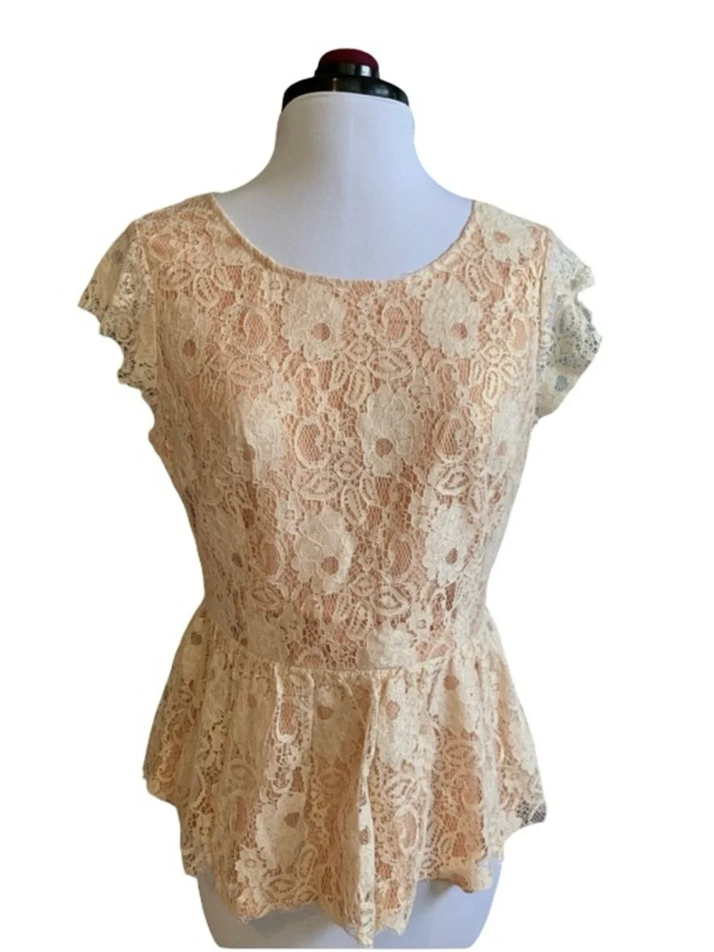 Maeve Anthropologie Lace Peplum Top Size Large Cream Floral Lace Romantic Boho - Picture 4 of 14